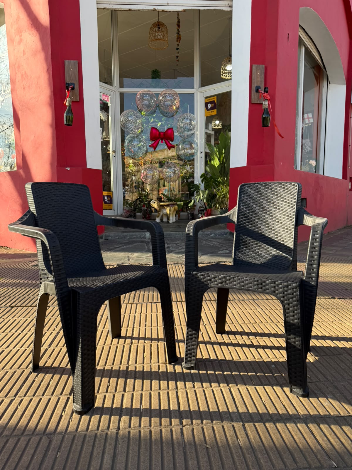 Sillas con descansa brazos rattan